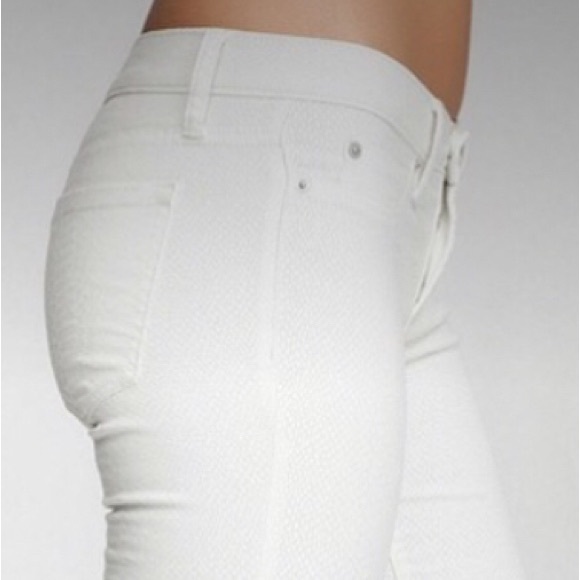 NWT- Bebe white distressed jeans - Picture 6 of 12